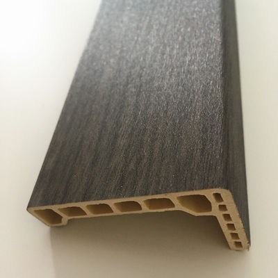 Ein guter Preis. Recyclebarer interner Tür-Architrav, Tür-Architrav WPC UPVC Online